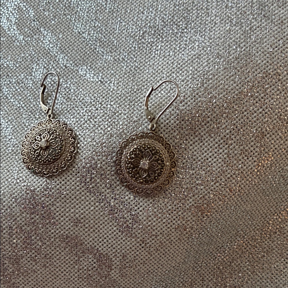 Nordstrom Intricate Silver Earrings cv stone center
